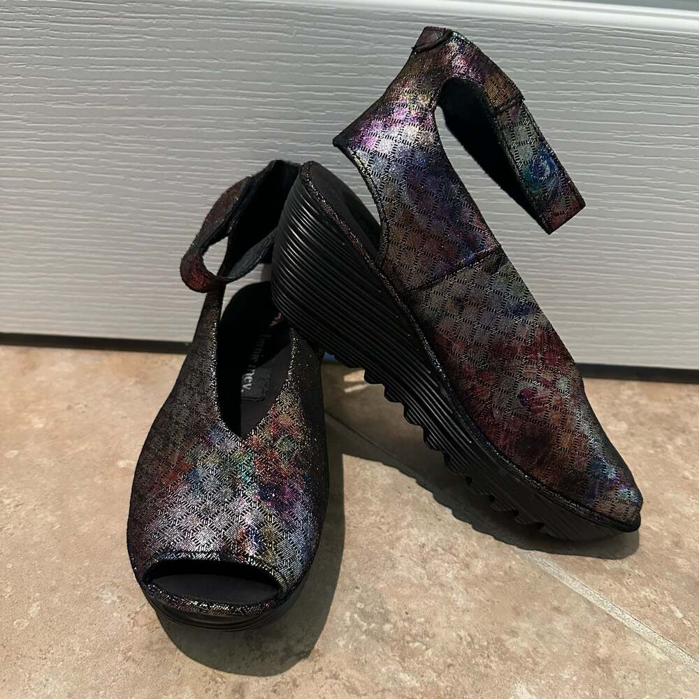 Bernie Mev Mely Hologram Wedge Sandals Size 38
